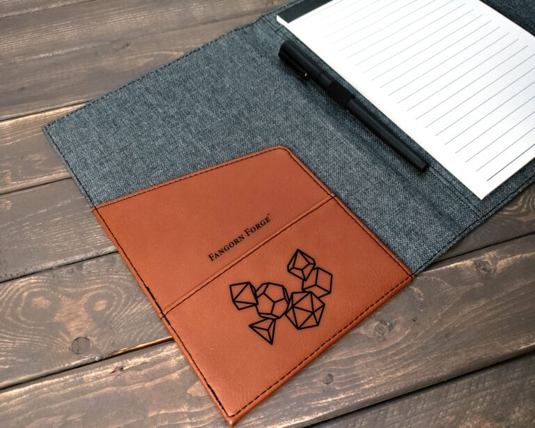 Portfolio Pockets with Polyhedral Dice Design